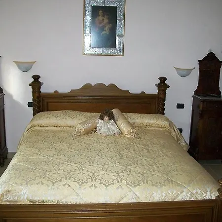 Villa Linda Bed And Breakfast Sulmona Zimmer foto