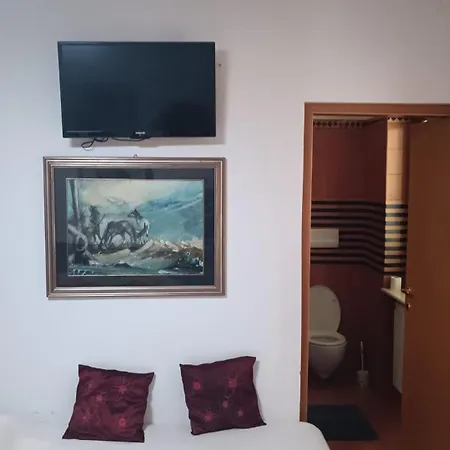 Villa Linda Bed And Breakfast Sulmona Exterior foto